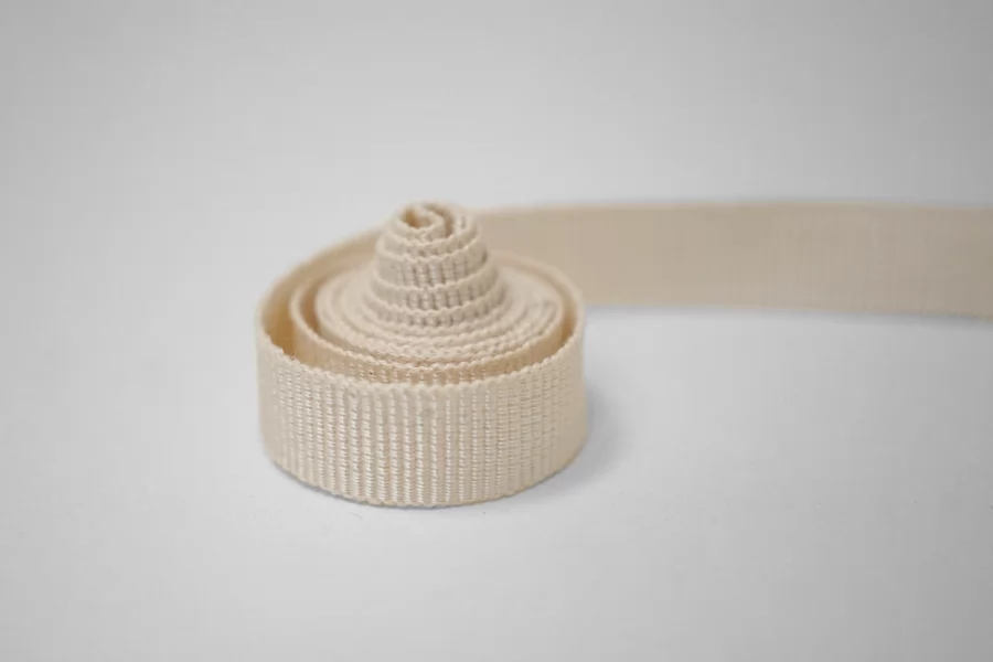 Лента репсовая светло-бежевая 1 см  LA40 17022650