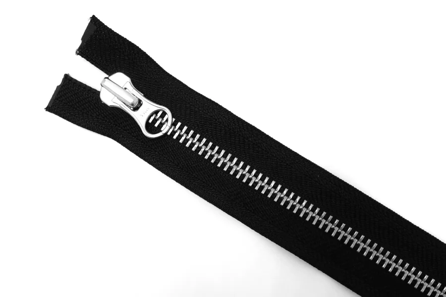 Молния металлическая YKK Черная 64см  F37  8062610