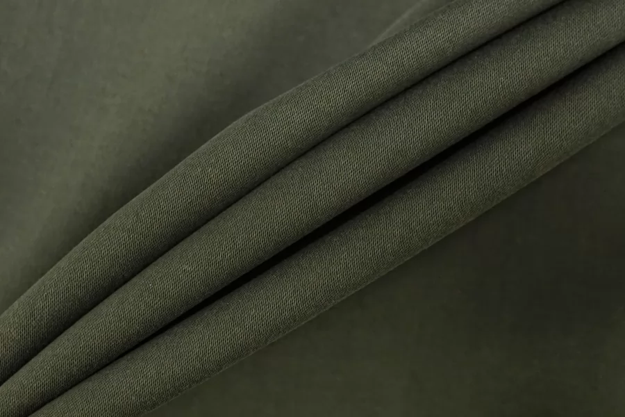 Атлас вискозный с купрой плательно-костюмный Зелёный хаки BL H32/1 J40 17082654