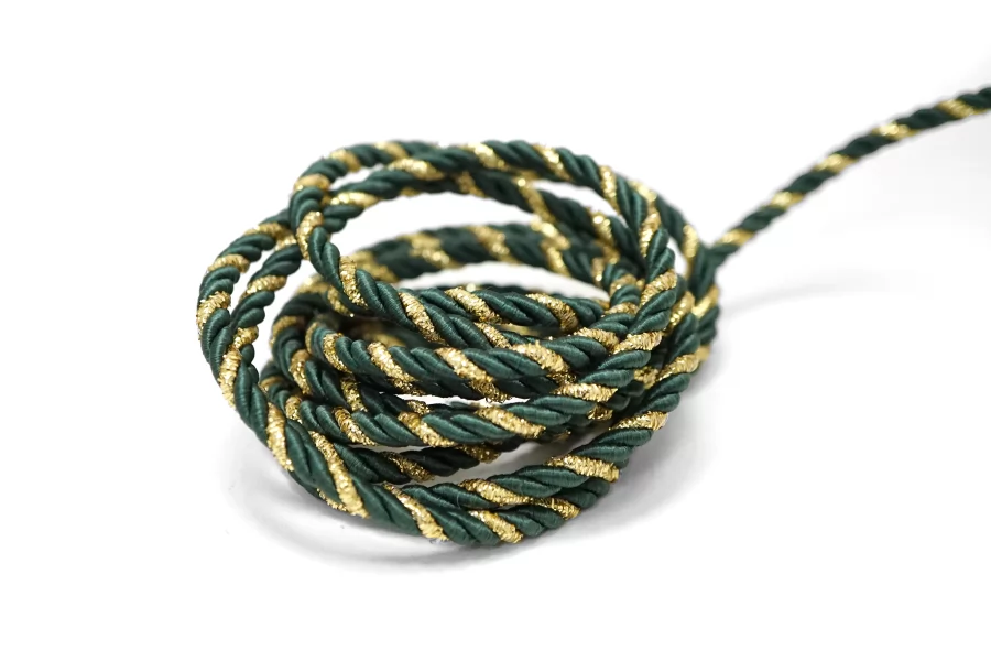 Шнур гайтановый Изумрудный с золотым люрексом 6 мм KR2D 18042604