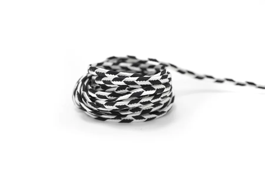 Шнур Сине-белый 4 мм KR3D 18042608