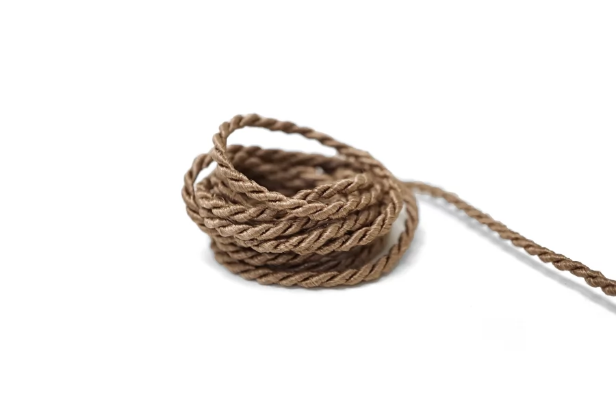 Шнур гайтановый Бежево-коричневый 3 мм KR-3D 18042615