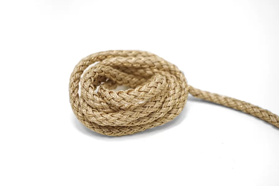 Шнур плетёный круглый Бежевый с золотым люрексом 5 мм LA30\2 18042636