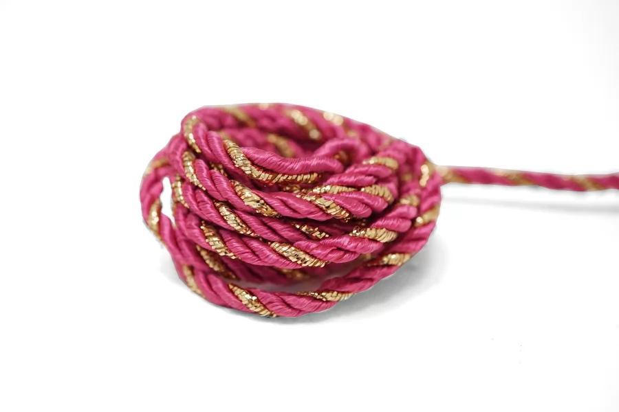 Шнур гайтановый Золотисто-розовый с люрексом 4 мм LA30\3 18042641