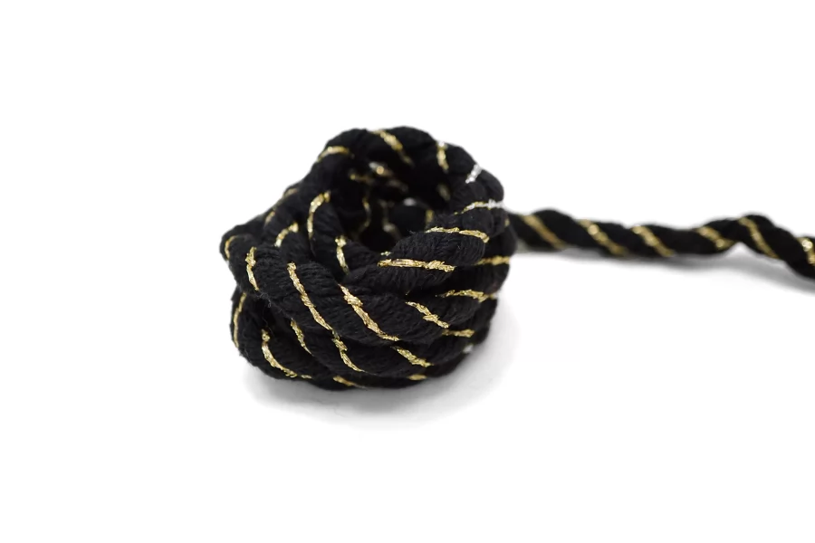 Шнур хлопковый Черный с золотистым люрексом 1 см LA30\4 18042650