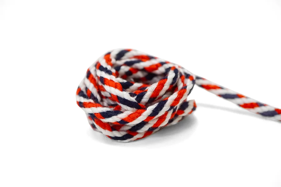 Шнур плетеный круглый Красно-бело-синий 6 мм LA30\2 18042667