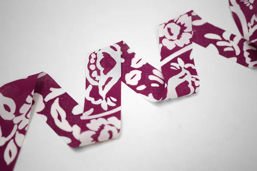 Косая бейка хлопковая Фуксия с белым 3 см SHA60\1 19042601