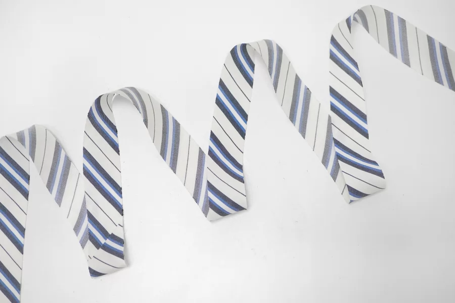 Косая бейка вискозная Сине-белая в полоску 2,5 см SHA60\1 19042612