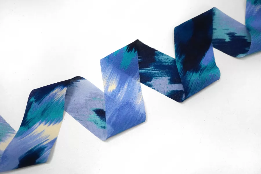 Косая бейка шёлковая Сиренево-молочно-голубая MARELLA 3 см SHA60\1 19042613