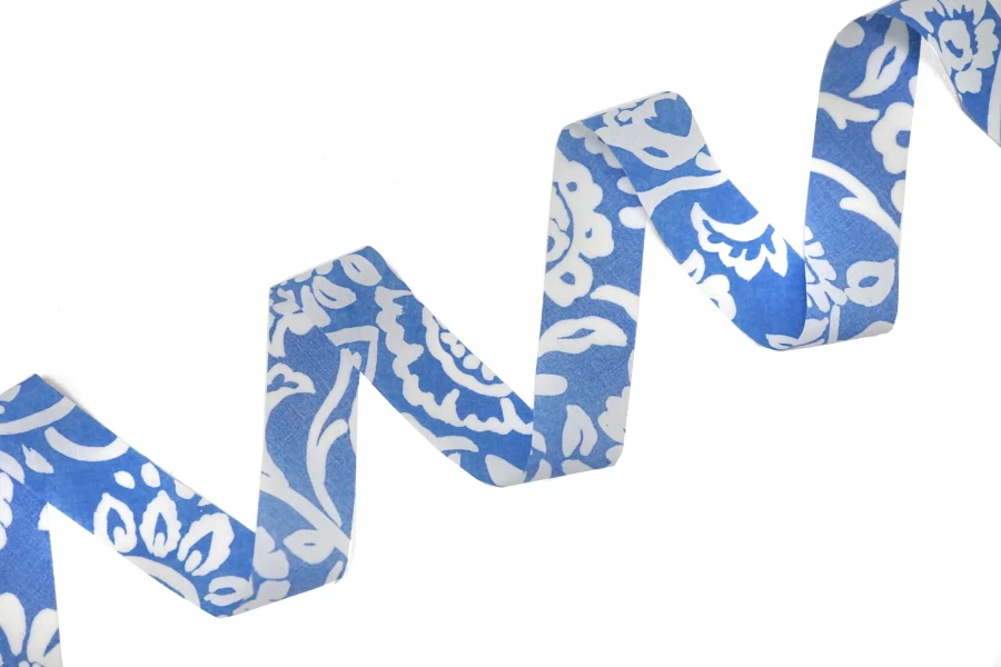 Косая бейка хлопковая Бело-голубая 3 см SHA60\1 19042616