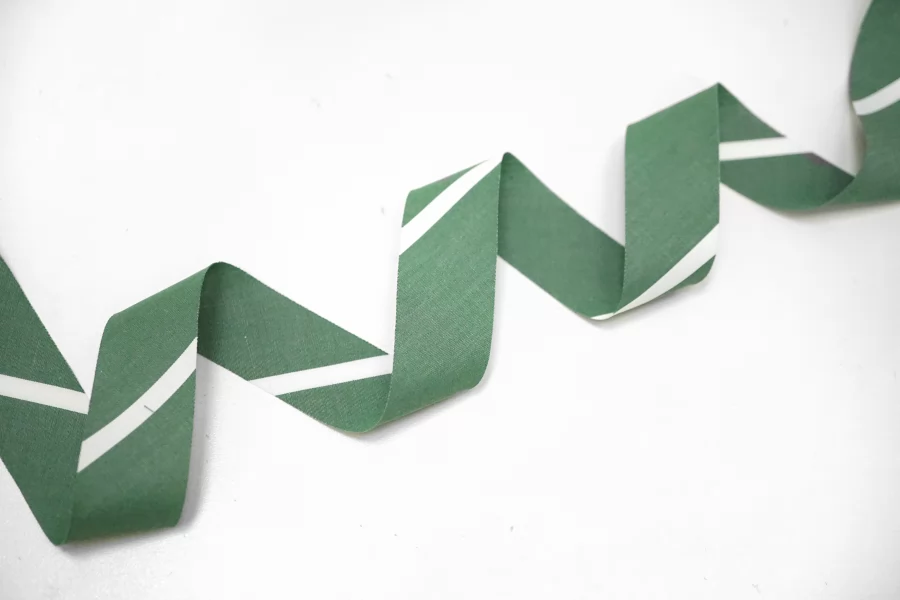 Косая бейка хлопковая Зелёный шалфей в полоску 2,5 см SHA60\1 19042617