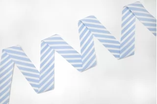 Косая бейка хлопковая Бело-голубая в полоску 2.8 см SHA60\1 19042632