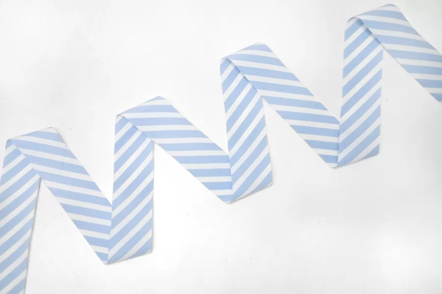 Косая бейка хлопковая Бело-голубая в полоску 2.8 см SHA60\1 19042632