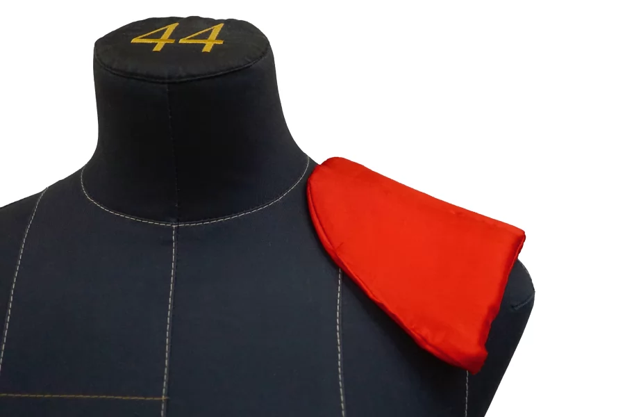 Плечевые накладки (подплечники) составные атласные ПАРНЫЕ Красные McQueen FR2/06 8052604