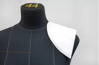 Плечевые накладки (подплечники) составные ПАРНЫЕ Белые McQueen FR2/02 8052607