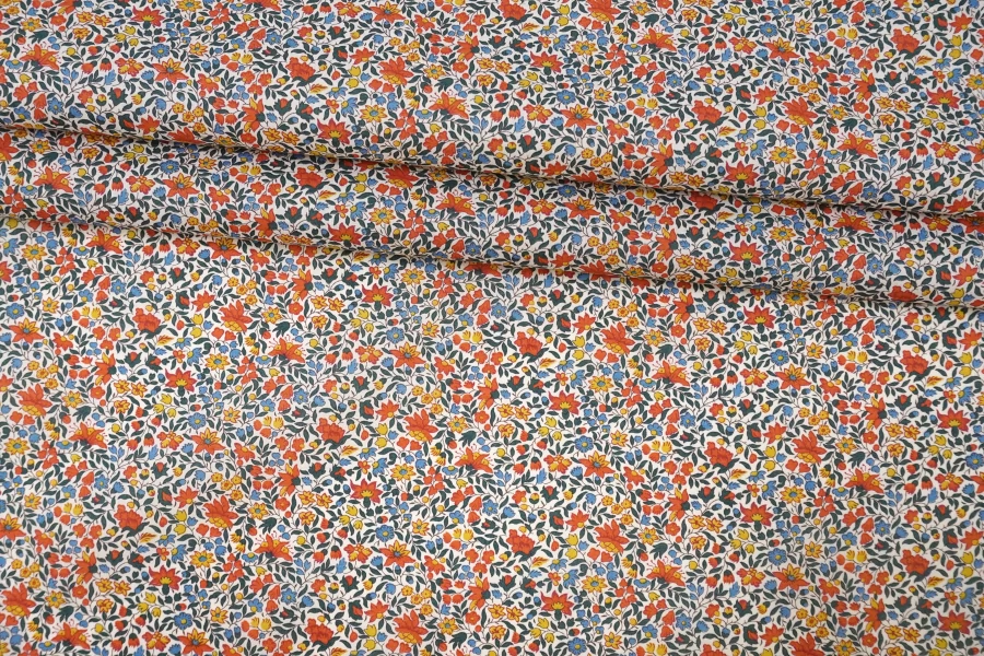 Рубашечный хлопок LIBERTY Цветы на белом CVC H9/5 A66 19112543