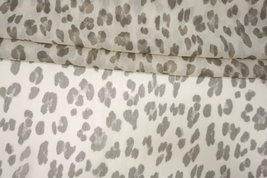 Шифон-креш шёлковый MAX MARA Леопард на молочном MM H28/1 N60 20042605