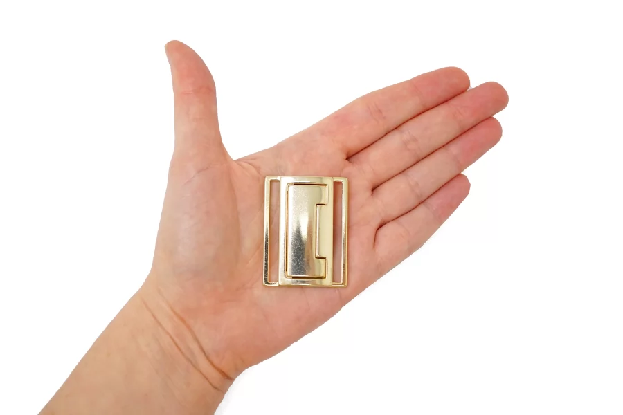 Пряжка разъемная металл золотистая 35х45 мм (T-3)  15112508