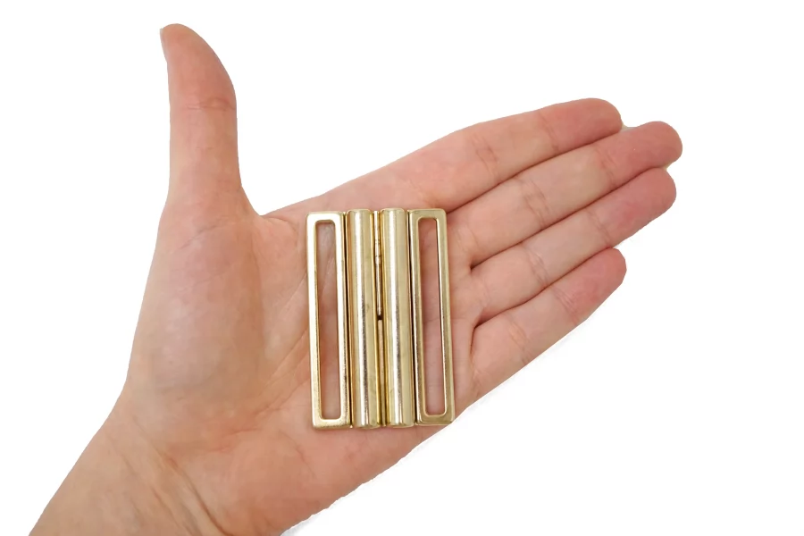 Пряжка разъемная металл золотистая 55х40 мм (T-3)  15112509