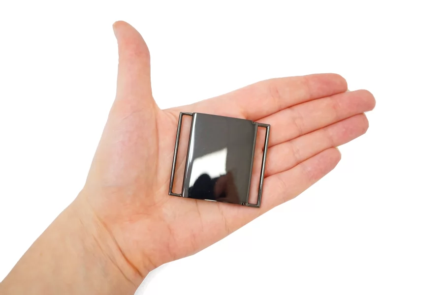 Пряжка разъемная металл темный никель 45х45 мм (W-3)  15112523