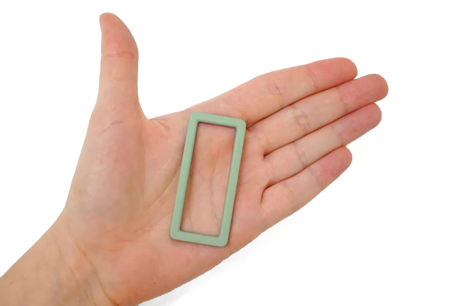 Пряжка металл зеленая  25х60 мм (U-3)  15112535