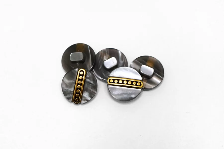 Пуговица пластиковая на ножке Серая с золотой вставкой 15 мм  (S-3)  26112528