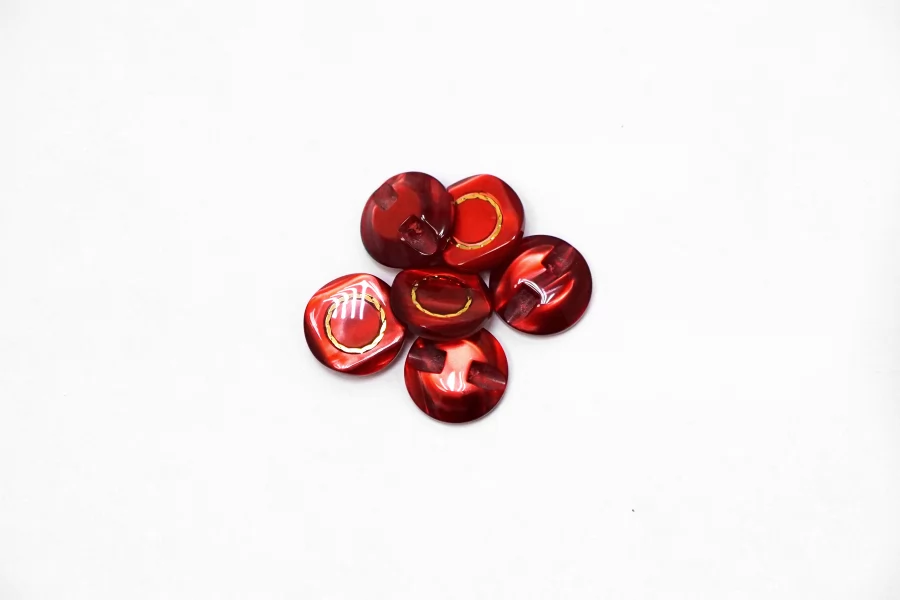 Пуговица пластиковая на ножке Красная с золотой вставкой 18 мм  (S-3)  26112531