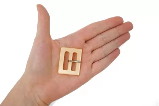 Пряжка пластик персиковая 35х25 мм (R2) 28122507