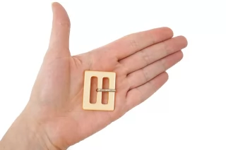 Пряжка пластик светло-персиковая 35х25 мм (R2)  28122510