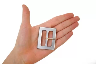 Пряжка пластик серая 38х48 мм (R2)  28122522