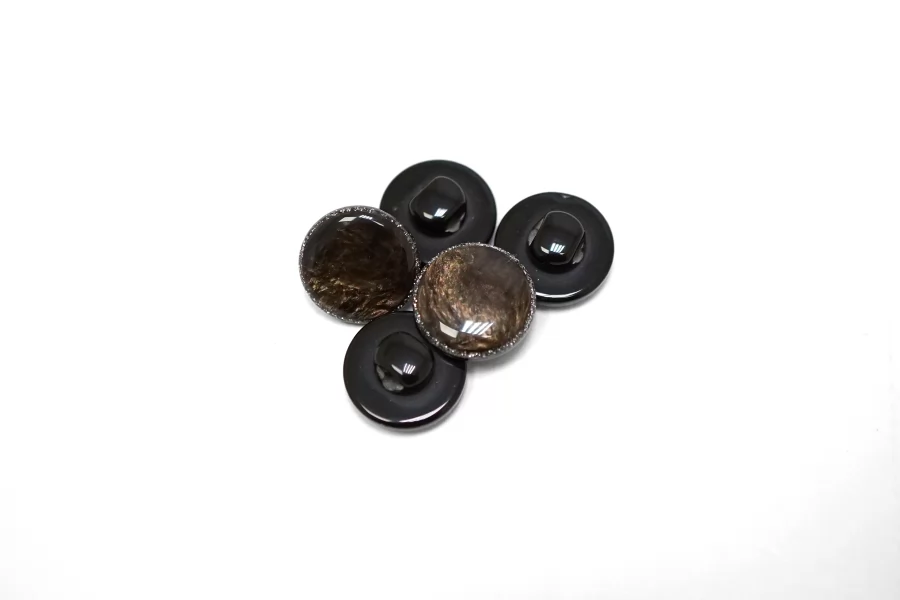 Пуговица пластиковая на ножке  Коричневая 12 мм  ( J-3)  12022603