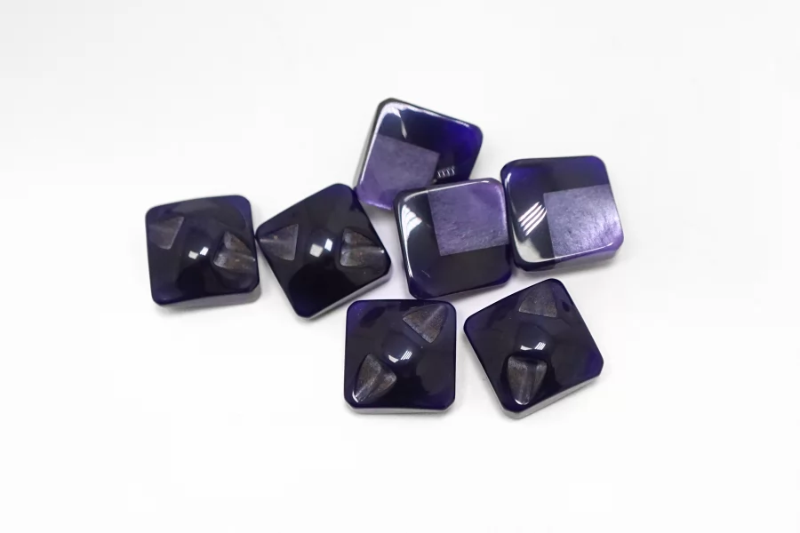 Пуговица пластиковая на ножке Фиолетовая 12 мм  ( Q-3 )  12022630