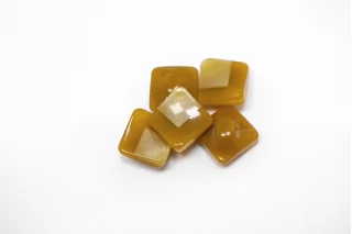 Пуговица пластиковая на ножке Горчичная 12 мм  ( Q-3 )  12022632