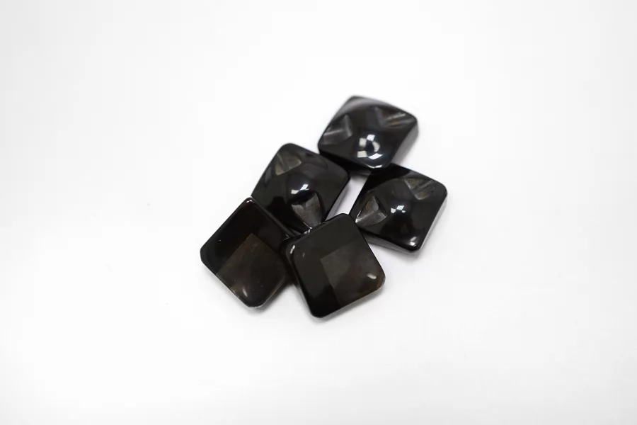 Пуговица пластиковая на ножке Черная с коричневой вставкой 12 мм  ( Q-3 )  12022636