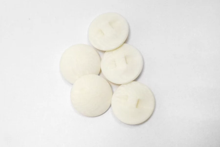 Пуговица пластиковая на ножке  Белая  18 мм  ( Q-3)  12022662