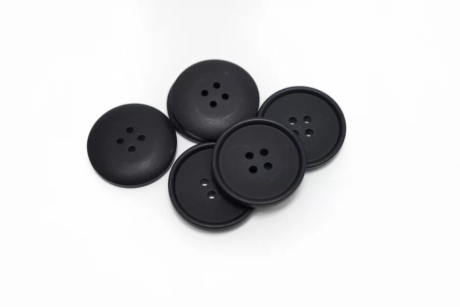 Пуговица  пластиковая  25мм Черная (P-3) 16112538