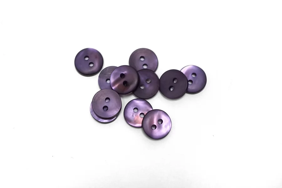 Пуговица  пластиковая  11 мм Фиолетовая (P-3) 16112550