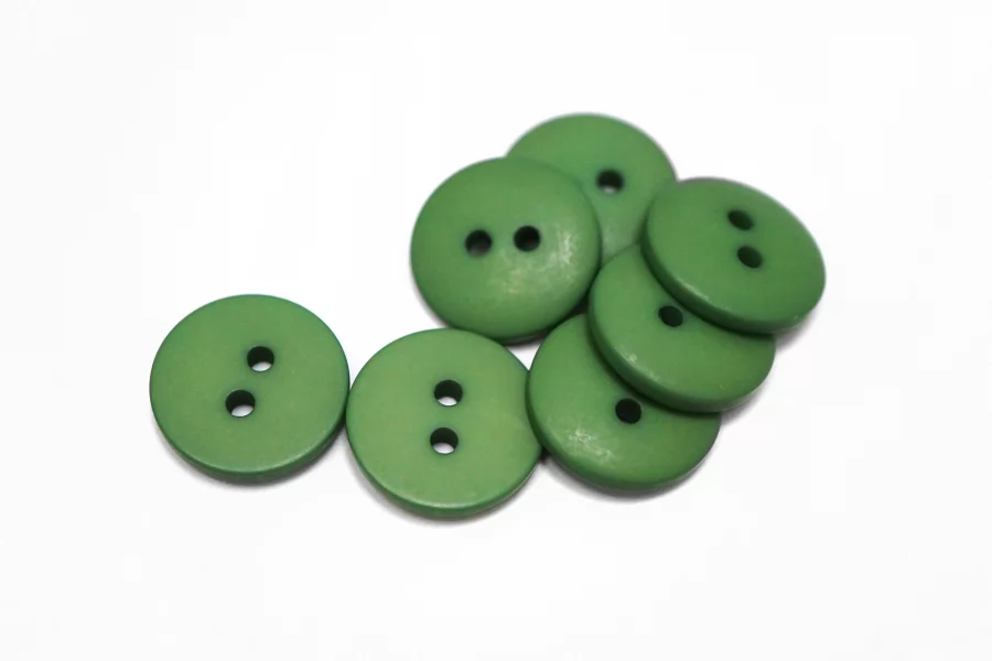 Пуговица костюмно-плательная пластик 15 мм Зеленая (О-3) 16112566