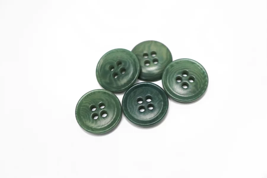 Пуговица костюмно-плательная пластик 15 мм Зеленая  (О-3)  16112570