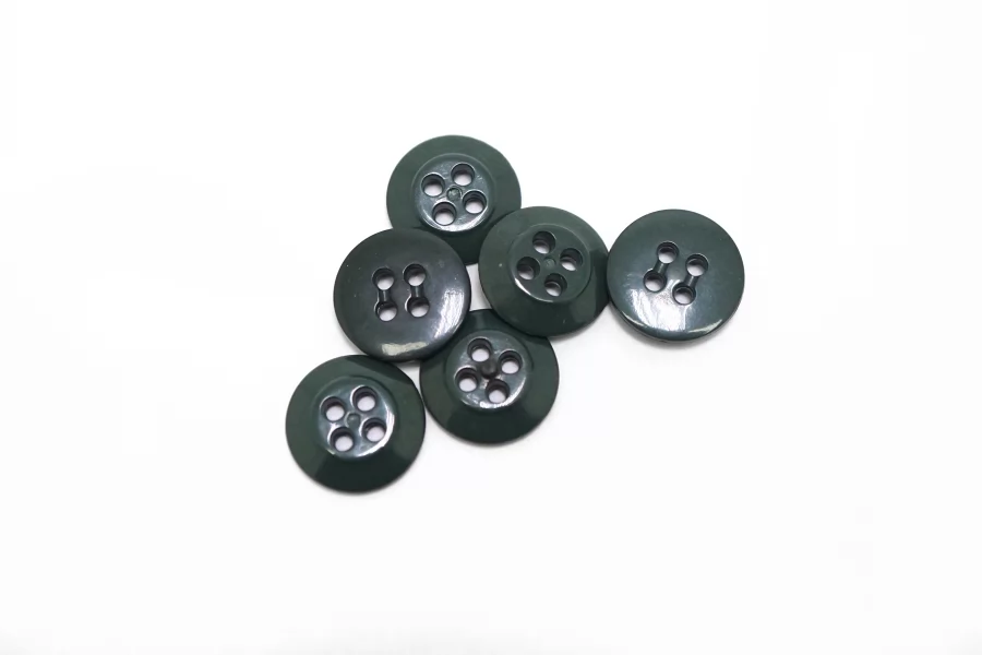 Пуговица костюмно-плательная пластик 14 мм темно-зеленая  (О-3)  16112574