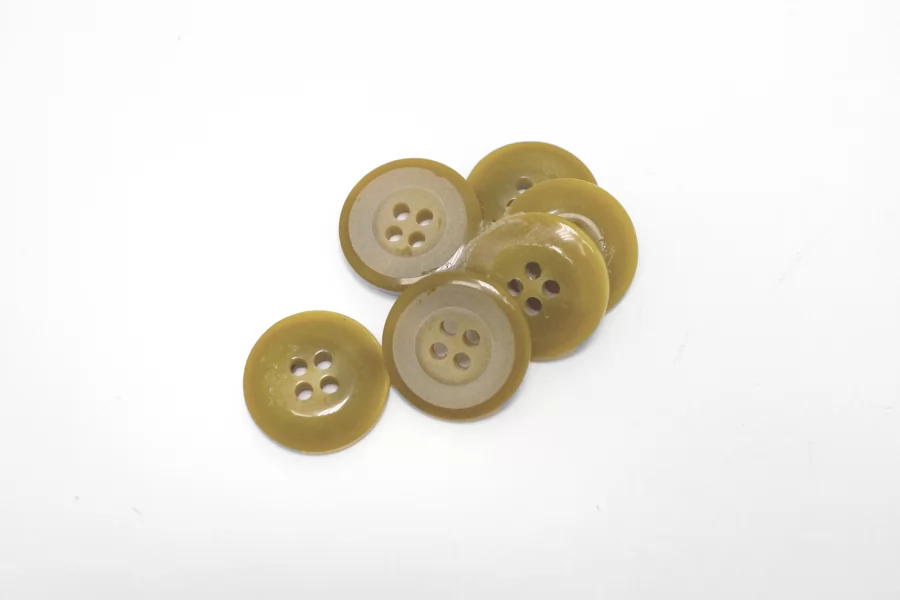 Пуговица  пластик  18 мм Горчичная  (P-3)  17112568