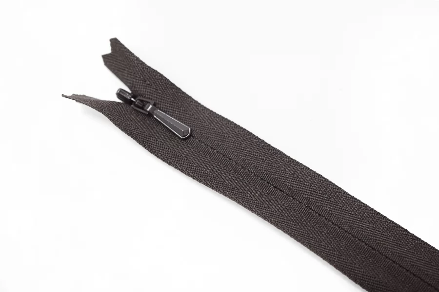 Молния потайная YKK Серо-коричневая 60 см C16 15022621