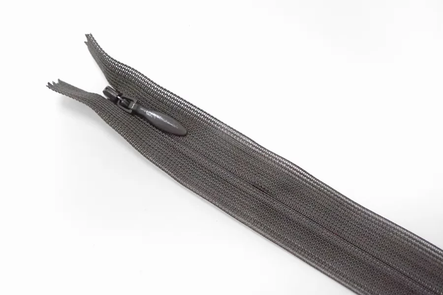 Молния потайная YKK Серая 64 см 15022639