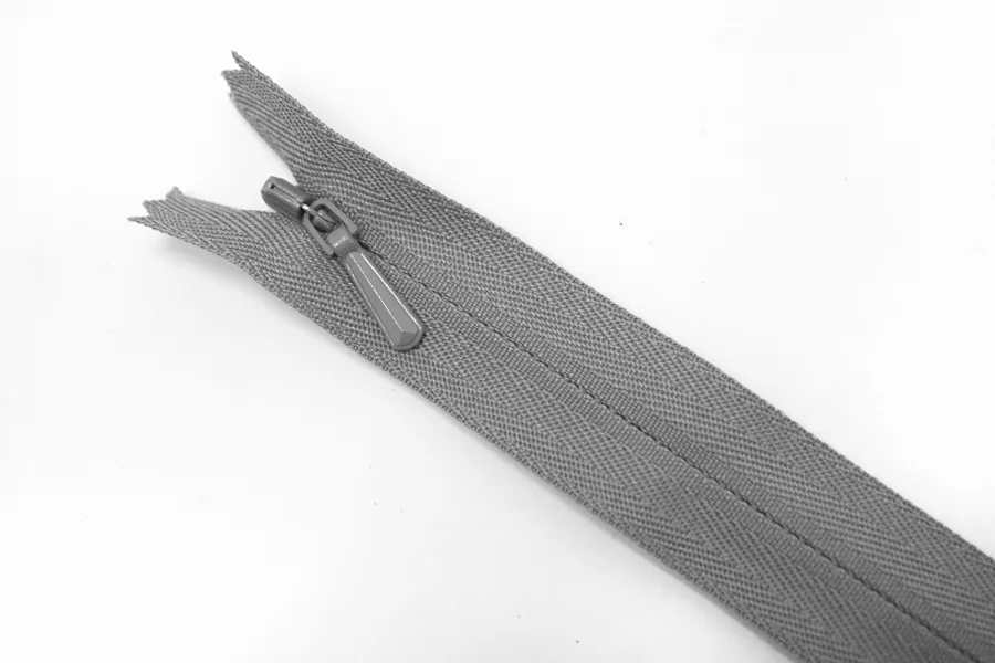 Молния потайная YKK Серая 60 см 15022640