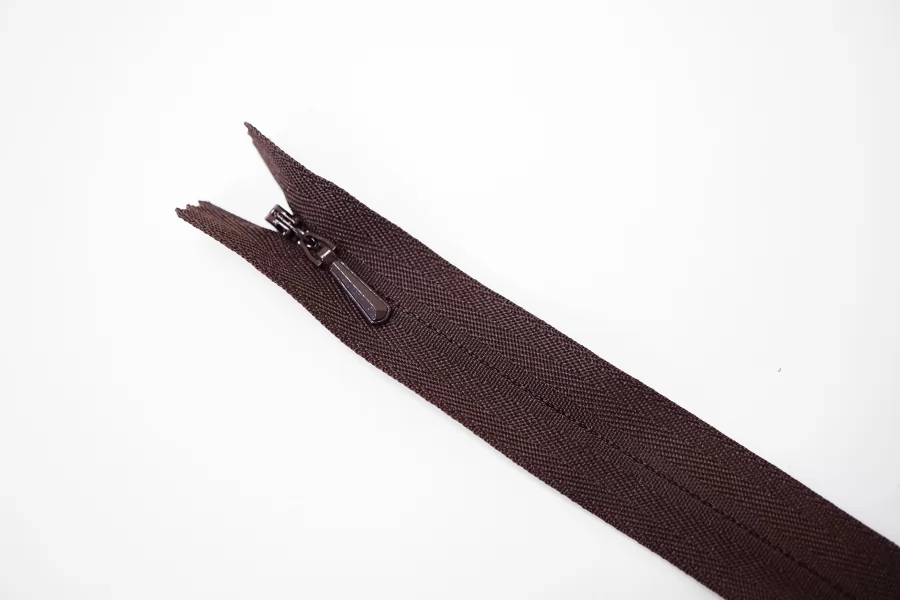 Молния потайная YKK Тёмно-коричневая 39 см G02 27012627