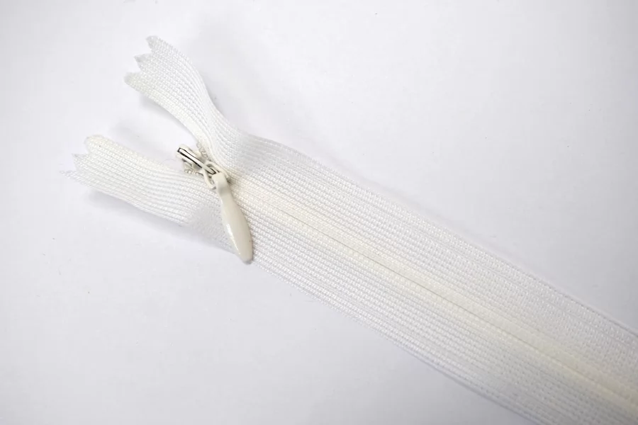 Молния потайная UZ Молочно-белая 19 см H15 27012632
