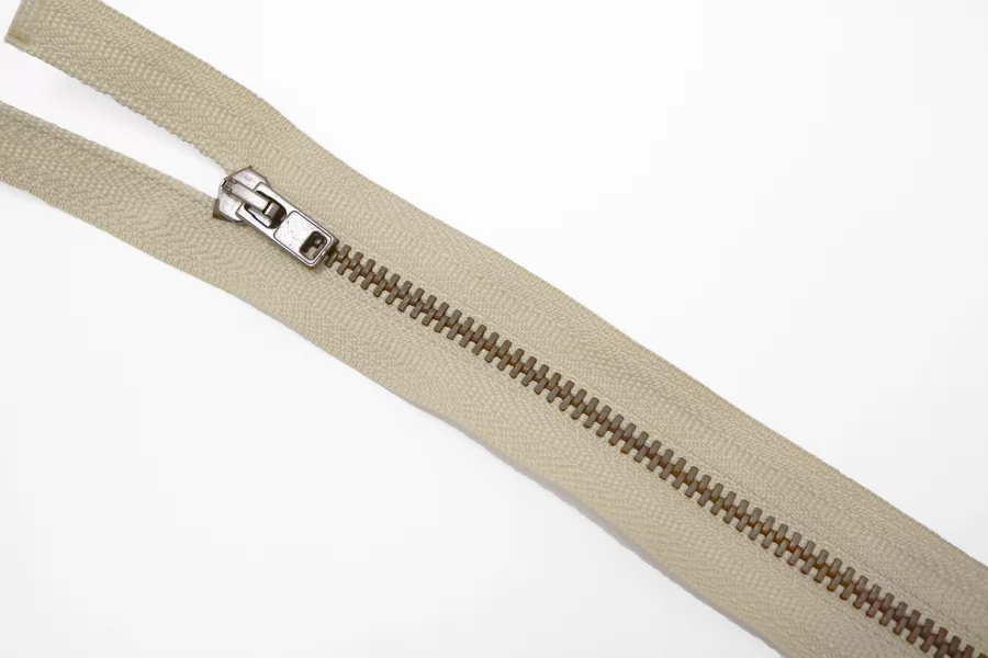 Молния металлическая ZIP однозамковая разъёмная Серо-бежевая 63 см K13 27012639