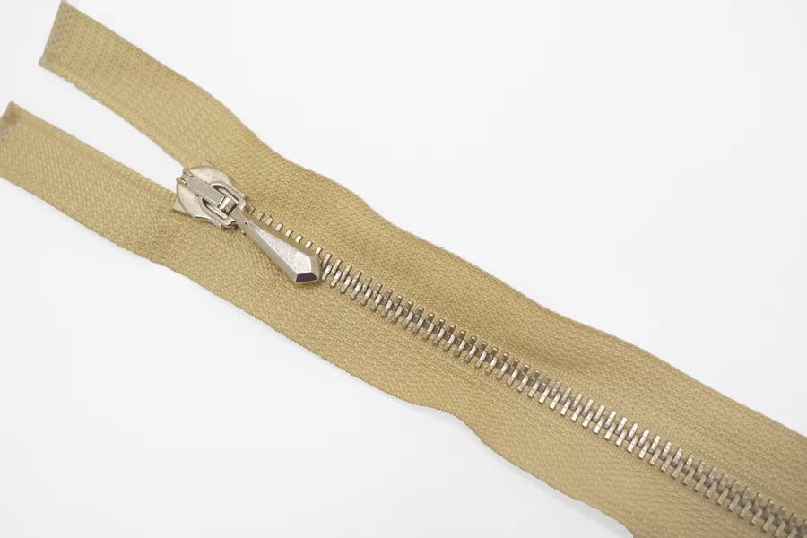 Молния металлическая MRS однозамковая разъёмная Соломенная 55 см D17 27012657