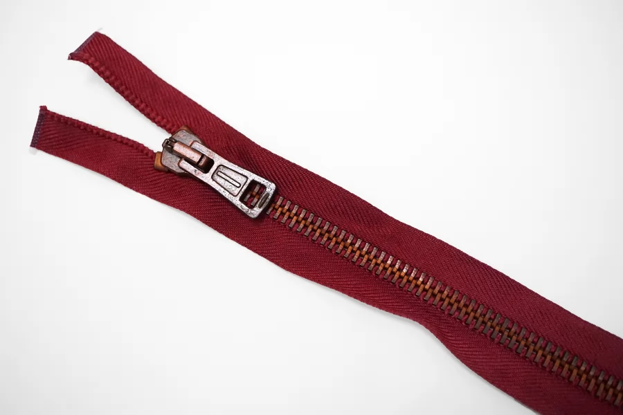 Молния металлическая двухзамковая разъёмная Бордовая 68 см K12 27012669