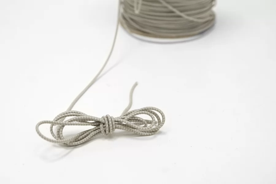 Резинка шляпная бежевая  2 мм  KR4D 2032608